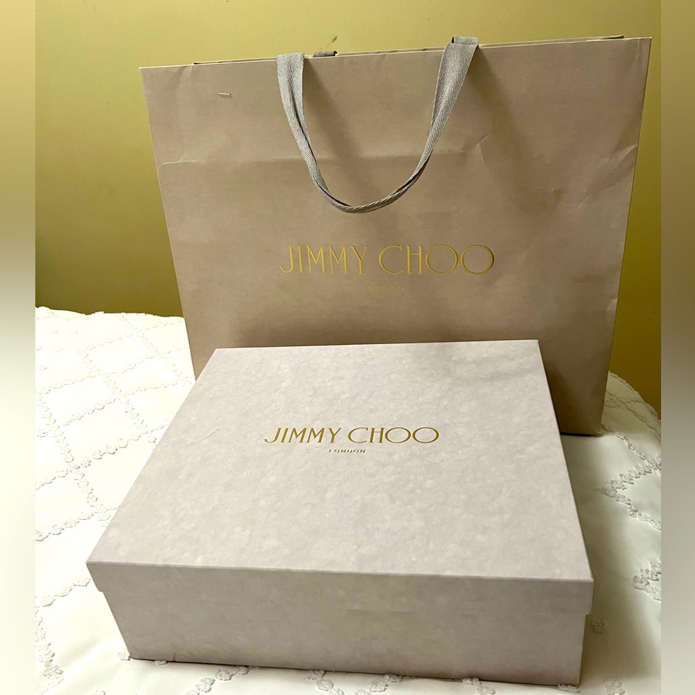 Jimmy Choo empty. Beautiful no damage.